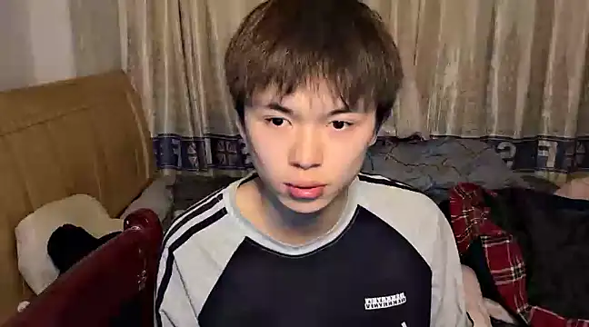 Snapshot of xiaottt1918 chatting on January 2025 11:45:02 AM xiaottt1918 online show from January 2025 11:45:02 AM