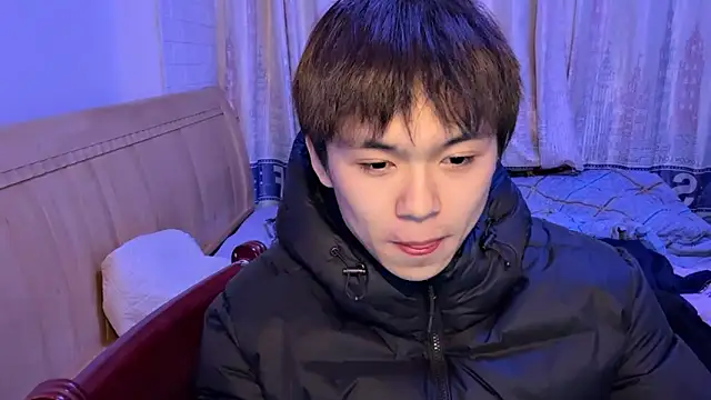 Snapshot of xiaottt1918 chatting on January 2025 05:59:02 PM xiaottt1918 online show from January 2025 05:59:02 PM