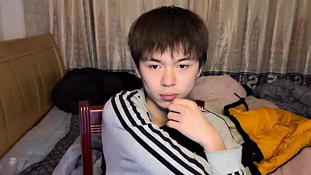 Snapshot of xiaottt1918 chatting on January 2025 01:43:01 PM xiaottt1918 online show from January 2025 01:43:01 PM