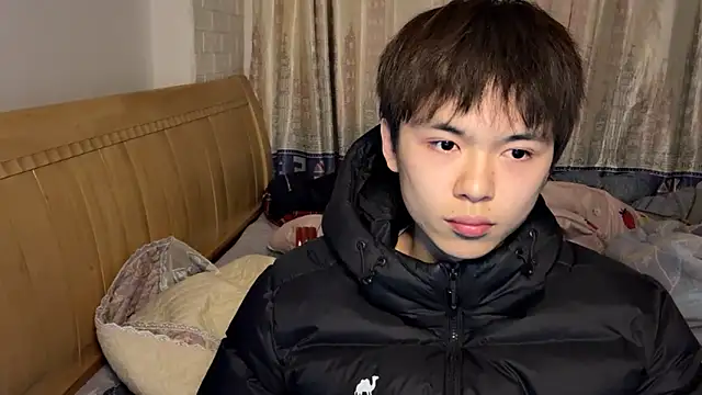 Snapshot of xiaottt1918 chatting on January 2025 12:17:01 PM xiaottt1918 online show from January 2025 12:17:01 PM