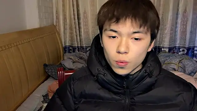 Snapshot of xiaottt1918 chatting on January 2025 11:15:02 AM xiaottt1918 online show from January 2025 11:15:02 AM