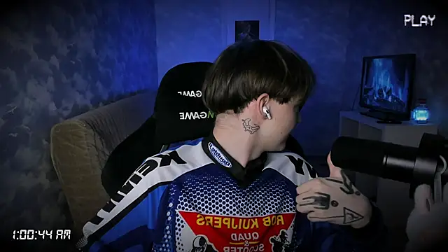 charonbaby1 online show from October 2025 09:56:01 PM