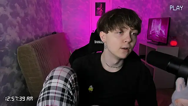 charonbaby1 online show from October 2025 09:58:02 PM