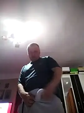 nudistu021 online show from April 2026 03:17:01 PM