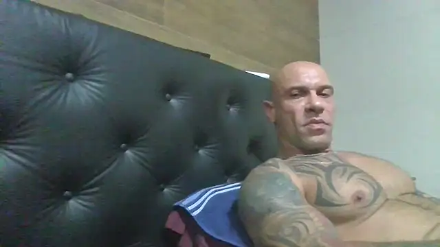 Snapshot of Arc8njoblack chatting on April 2026 04:12:02 AM Arc8njoblack online show from April 2026 04:12:02 AM