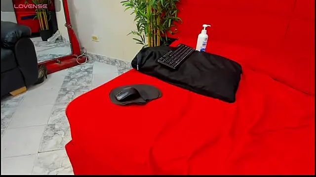 elena and derek online show from December 2024 01:43:01 AM