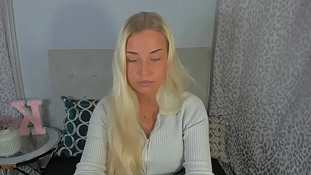 KristyHoney online show from July 2026 10:39:01 AM