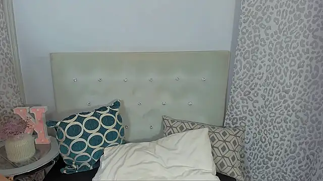 KristyHoney online show from July 2026 02:19:02 PM