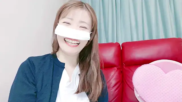 Snapshot of erokangoshi-nene chatting on January 2025 04:21:02 PM erokangoshi-nene online show from January 2025 04:21:02 PM