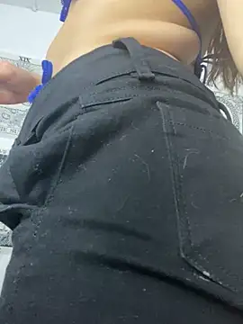 Carlaat online show from December 2024 10:45:01 PM