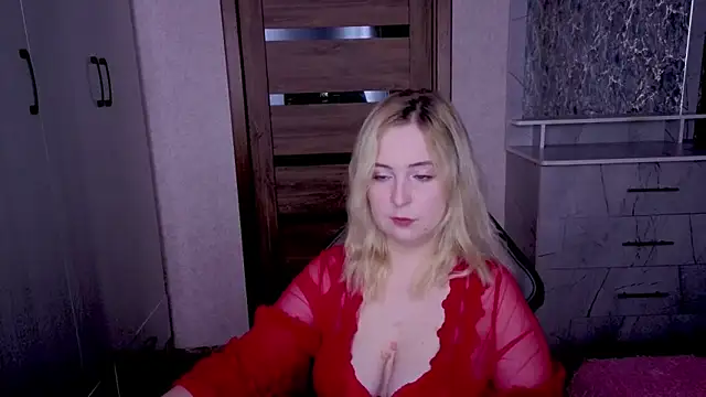 Snapshot of Kristy-Max chatting on May 2026 10:30:02 PM Kristy-Max online show from May 2026 10:30:02 PM