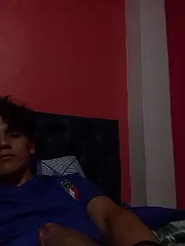 Snapshot of FKF2004 chatting on February 2026 11:08:01 PM FKF2004 online show from February 2026 11:08:01 PM