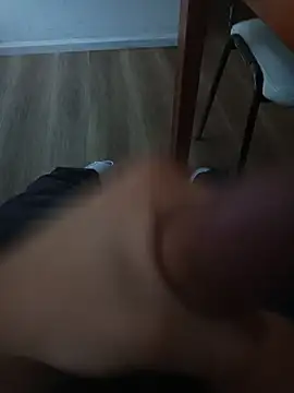 Snapshot of FKF2004 chatting on April 2026 08:58:02 PM FKF2004 online show from April 2026 08:58:02 PM