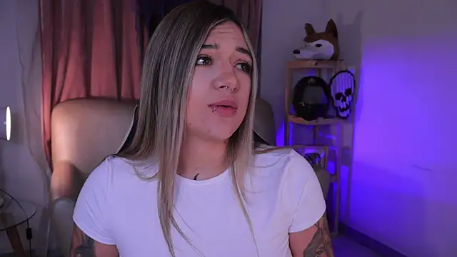 ashleyvalirya online show from October 2025 04:13:01 AM