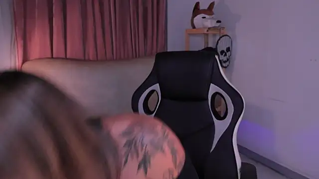 ashleyvalirya online show from October 2025 04:01:02 AM