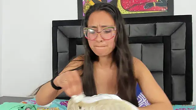 tatiana valencia online show from December 2024 06:18:02 PM