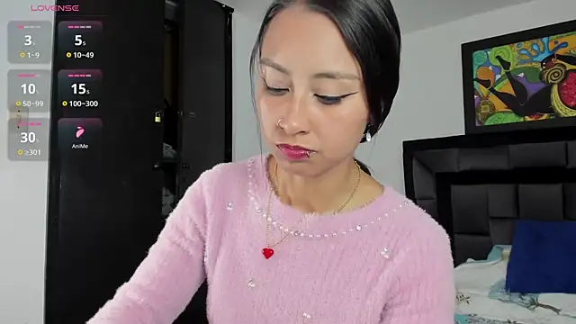 tatiana valencia online show from March 2025 06:54:01 PM