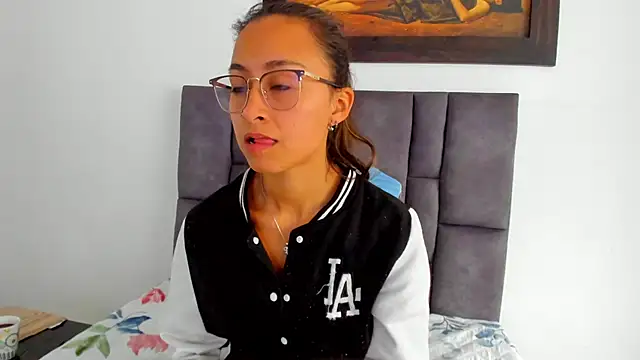 tatiana valencia online show from June 2026 12:42:02 PM