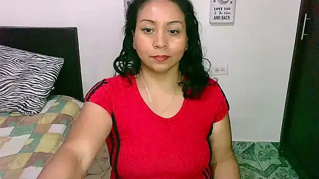 zaray bella online show from February 2025 02:07:01 AM