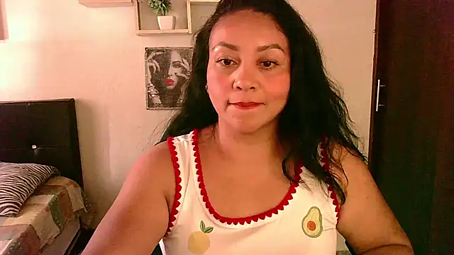 zaray bella online show from July 2026 09:00:01 PM