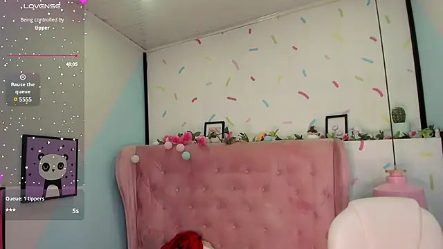 Giovanna oliveira online show from February 2025 10:41:01 AM