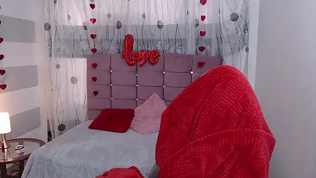 Snapshot of Afrodita_sg chatting on February 2025 06:43:02 PM Afrodita sg online show from February 2025 06:43:02 PM