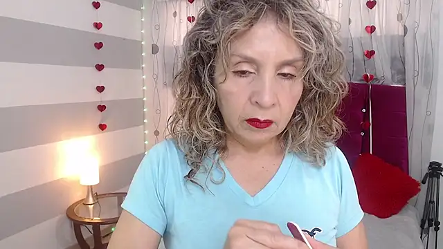 Snapshot of Afrodita_sg chatting on November 2025 01:45:01 PM Afrodita sg online show from November 2025 01:45:01 PM