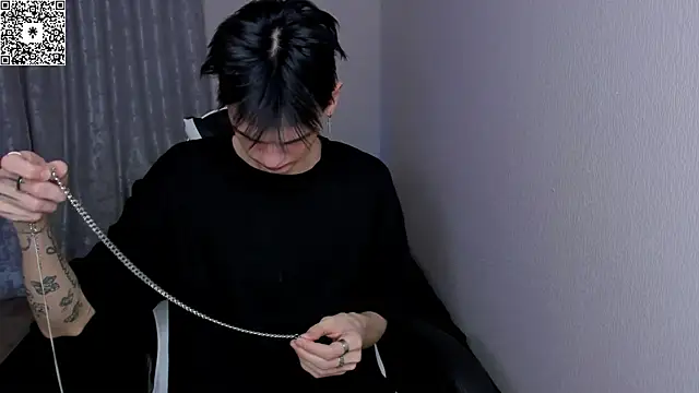 Snapshot of CHERLYBAY chatting on February 2025 09:08:02 PM CHERLYBAY online show from February 2025 09:08:02 PM