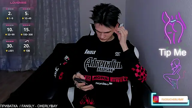 Snapshot of CHERLYBAY chatting on February 2025 02:47:02 AM CHERLYBAY online show from February 2025 02:47:02 AM