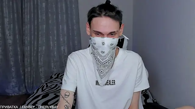 Snapshot of CHERLYBAY chatting on March 2025 11:04:01 PM CHERLYBAY online show from March 2025 11:04:01 PM