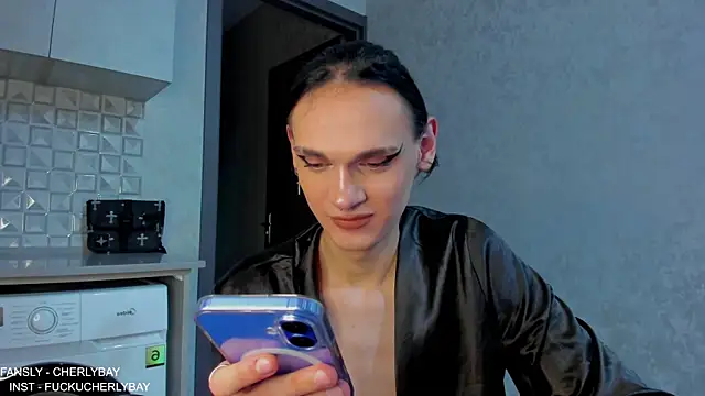 Snapshot of CHERLYBAY chatting on December 2025 07:32:01 PM CHERLYBAY online show from December 2025 07:32:01 PM