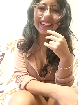 Snapshot of MishuColfer chatting on January 2025 03:23:01 PM MishuColfer online show from January 2025 03:23:01 PM