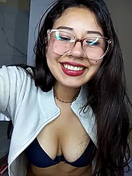 Snapshot of MishuColfer chatting on December 2025 02:50:02 AM MishuColfer online show from December 2025 02:50:02 AM