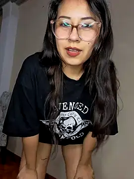 Snapshot of MishuColfer chatting on December 2025 02:42:02 AM MishuColfer online show from December 2025 02:42:02 AM