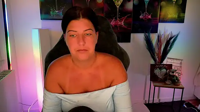 Snapshot of NatiLove35 chatting on September 2025 05:23:01 AM NatiLove35 online show from September 2025 05:23:01 AM