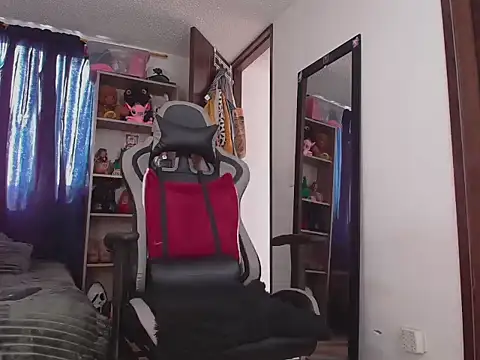 Snapshot of Danna_Bella666 chatting on December 2025 07:55:01 PM Danna Bella666 online show from December 2025 07:55:01 PM