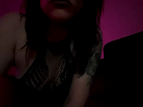 Snapshot of RavenRayyy chatting on September 2025 10:37:01 AM RavenRayyy online show from September 2025 10:37:01 AM