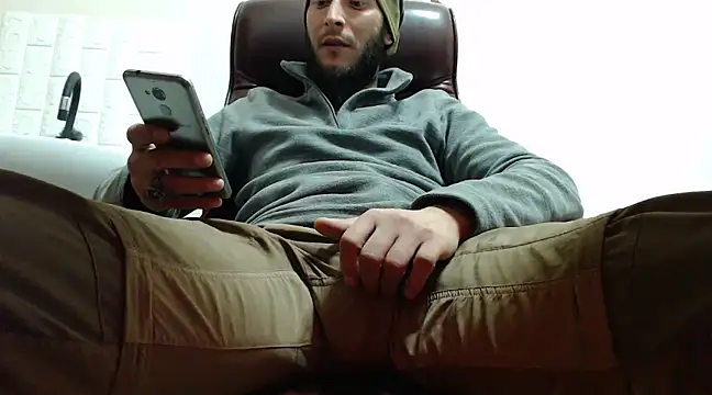 Snapshot of hardbigcock16 chatting on December 2024 11:22:01 AM hardbigcock16 online show from December 2024 11:22:01 AM