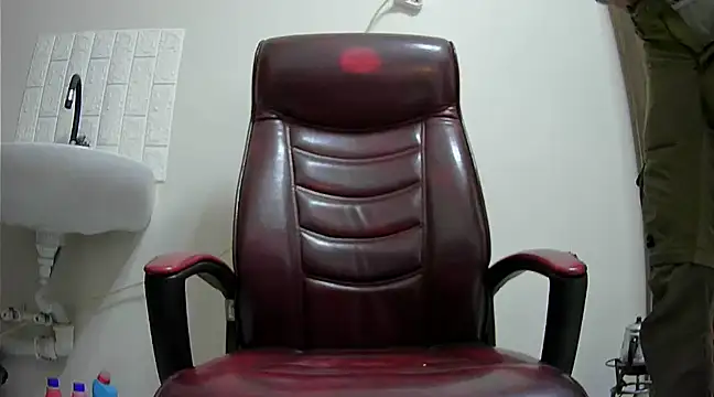 Snapshot of hardbigcock16 chatting on January 2025 07:43:02 AM hardbigcock16 online show from January 2025 07:43:02 AM