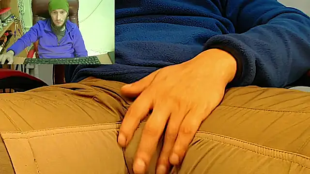 Snapshot of hardbigcock16 chatting on January 2025 10:53:02 AM hardbigcock16 online show from January 2025 10:53:02 AM