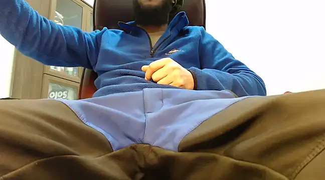 Snapshot of hardbigcock16 chatting on February 2025 12:17:02 PM hardbigcock16 online show from February 2025 12:17:02 PM