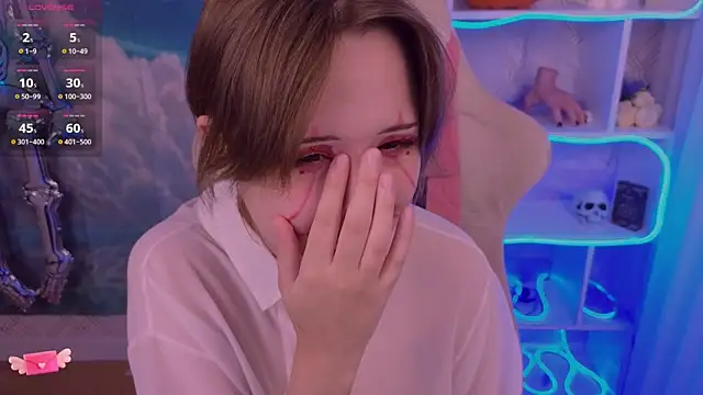 Mary uw online show from October 2025 03:07:02 AM