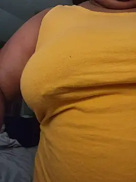 caramelchocolate88 online show from November 2025 08:13:02 AM