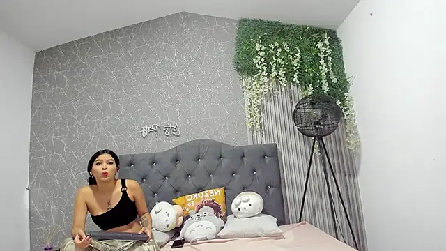 Snapshot of JustiinJazmin chatting on February 2025 06:22:01 PM JustiinJazmin online show from February 2025 06:22:01 PM