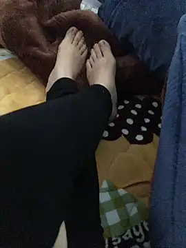 Snapshot of Lona_Lina chatting on December 2024 07:58:02 AM Lona Lina online show from December 2024 07:58:02 AM