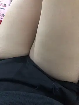 Snapshot of Lona_Lina chatting on January 2025 12:28:02 PM Lona Lina online show from January 2025 12:28:02 PM