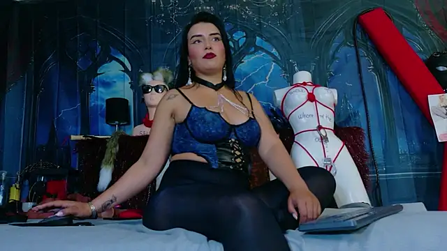 Snapshot of MeliizaQueen chatting on April 2026 05:28:01 PM MeliizaQueen online show from April 2026 05:28:01 PM