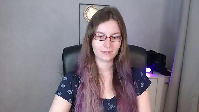 Snapshot of emmaxDelight chatting on September 2025 05:51:01 AM emmaxDelight online show from September 2025 05:51:01 AM