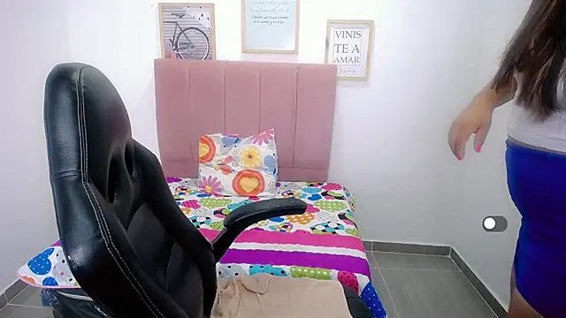 victoria love89 online show from January 2025 02:30:01 AM