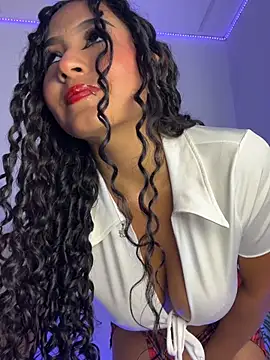 quianna  online show from March 2026 07:04:02 PM